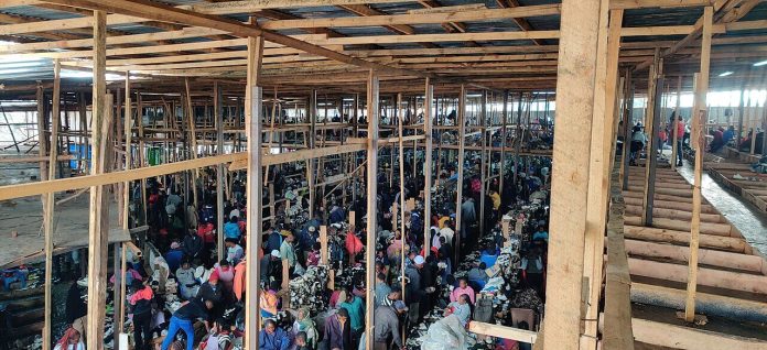 Traders at Gikomba market in Nairobi