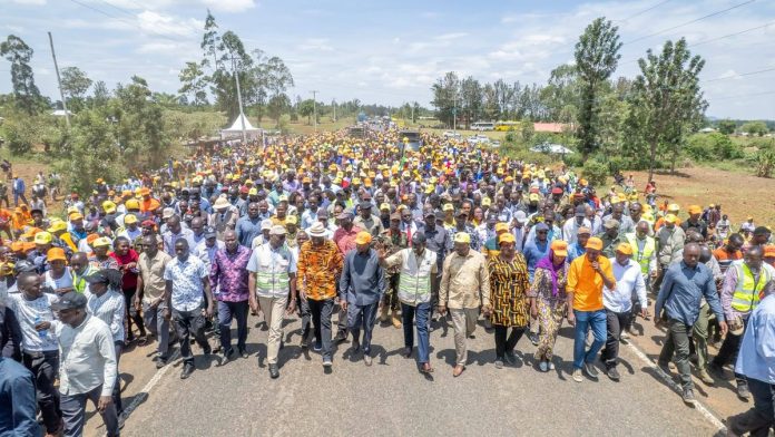 President William Ruto walks with Nyanza leaders and residents during his tour of Migori on 16 September 2026